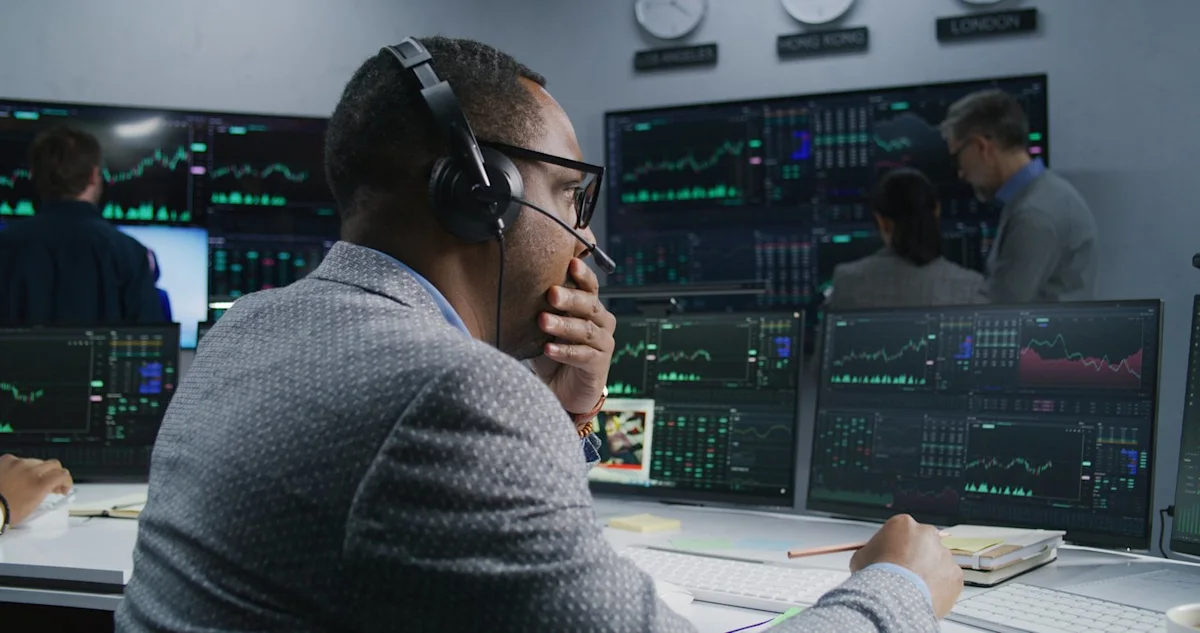 2 Beaten-Down Stocks That Still Aren't Worth Buying