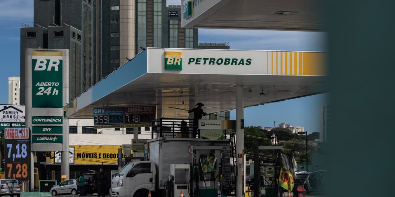 3 Stocks For Latin America’s Renewable Power Boom