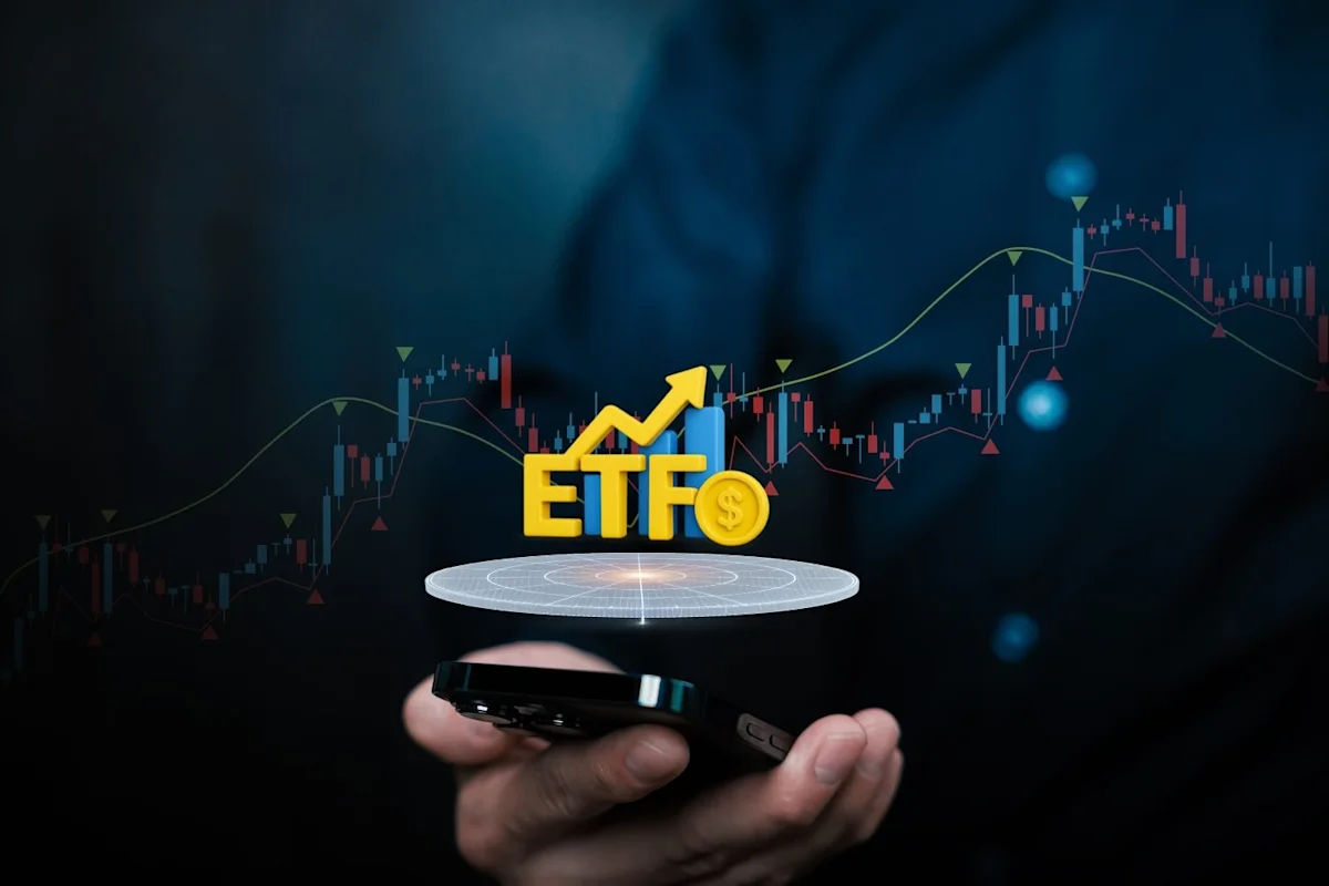 4 Covered Call ETFs to Buy in 2026: Skip XYLD’s 0.60% Fee for Cheaper Alternatives