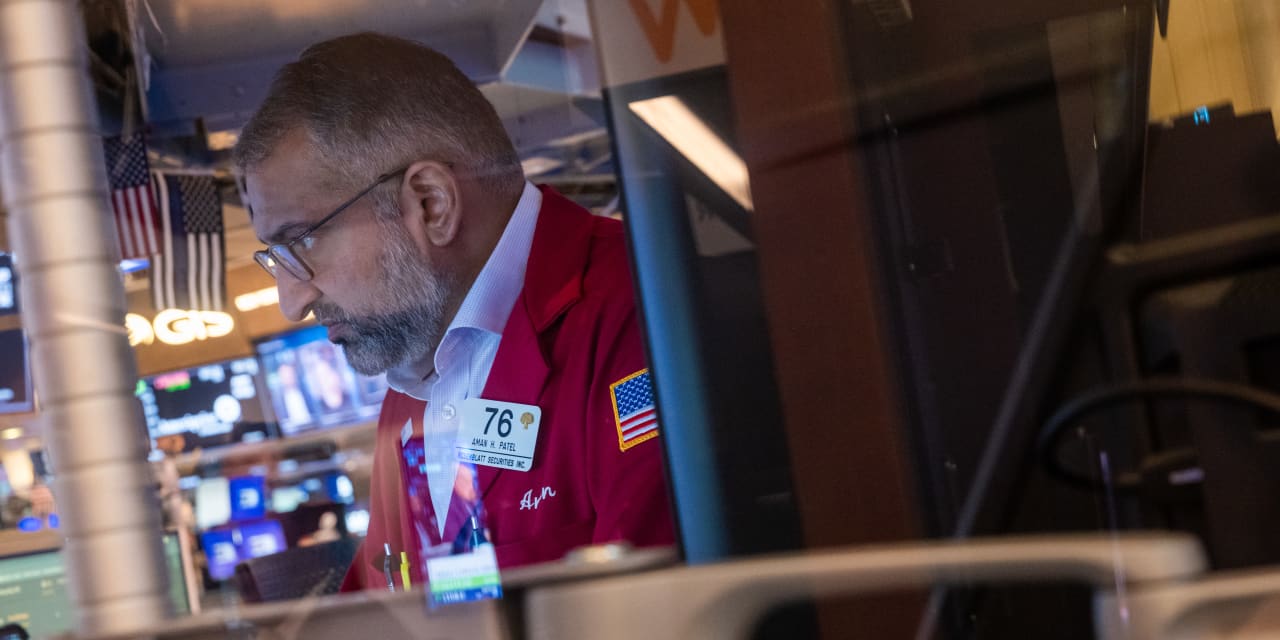 AI Spending Boom Isn’t Boosting Profit Margins—at Least Not Yet