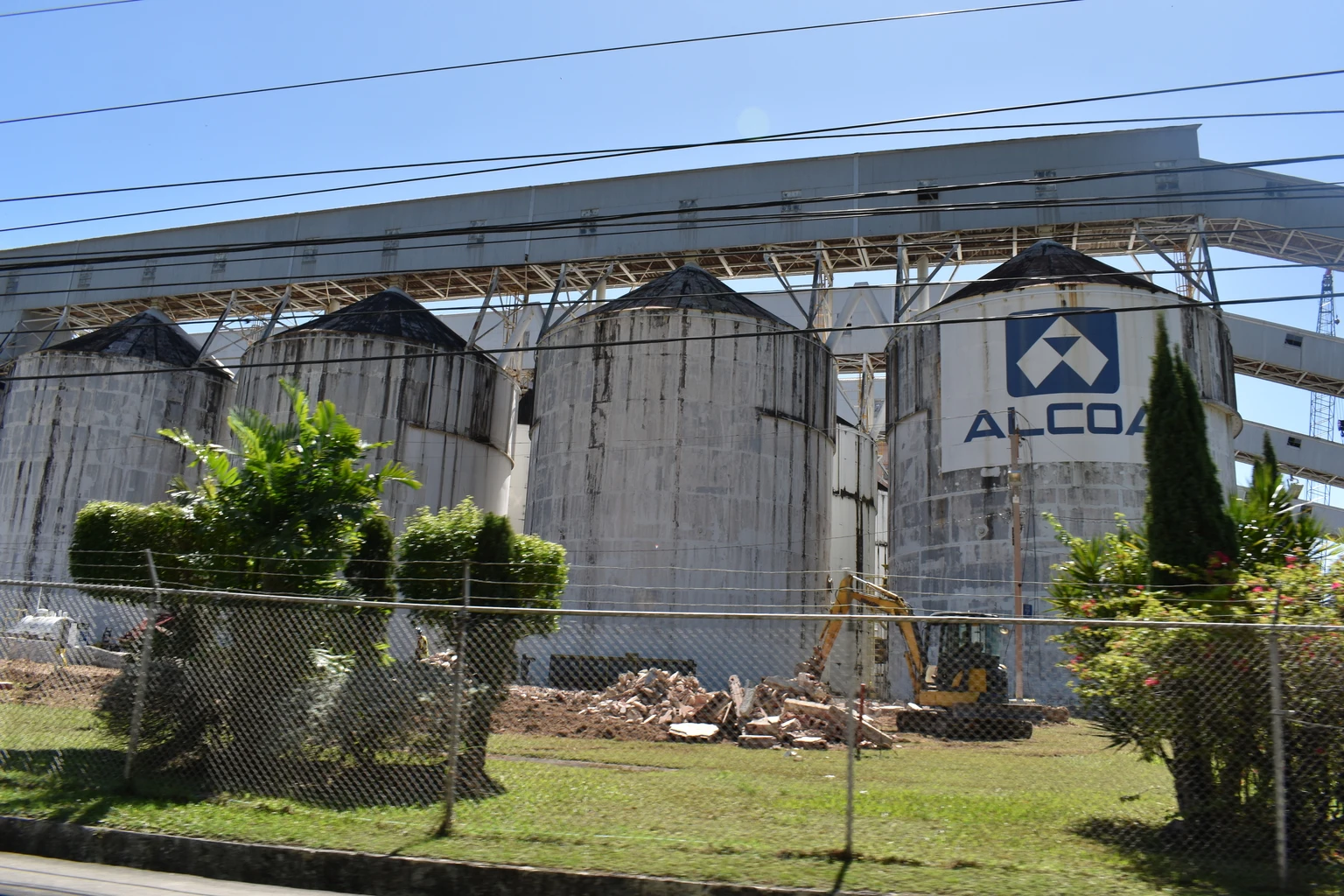 Alcoa: Probably Not The Time To Buy The Dip