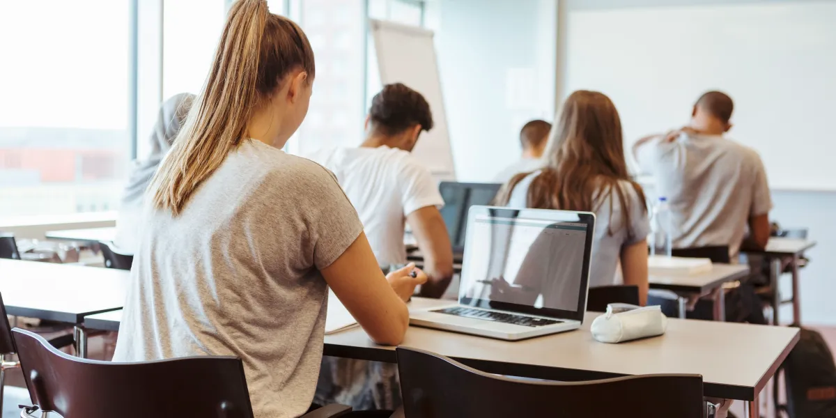 America’s math and reading scores tanked after schools ditched textbooks for screens—and AI could worsen the brain rot