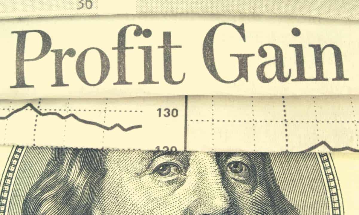 Analyst Predicts 2-3 Years of Crypto Gains as Risk-On Environment Emerges