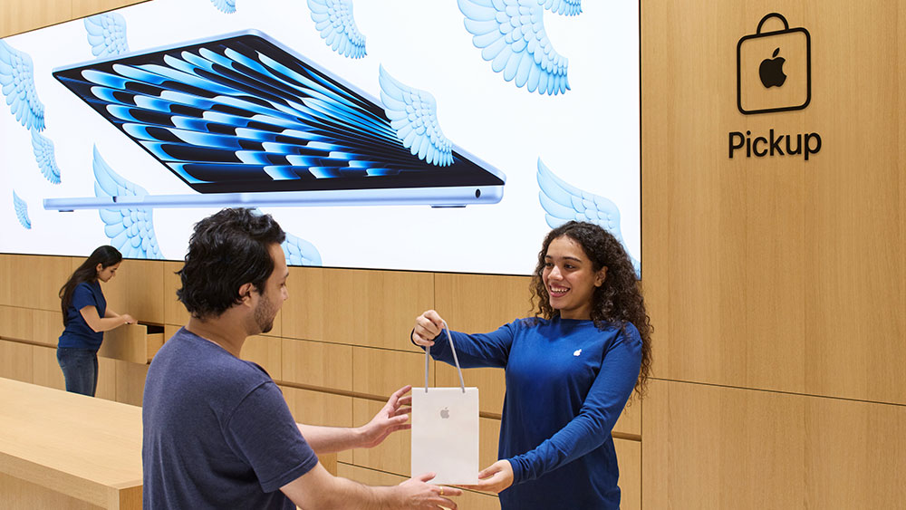Apple Sales Seen Weathering Hardware Price Increases