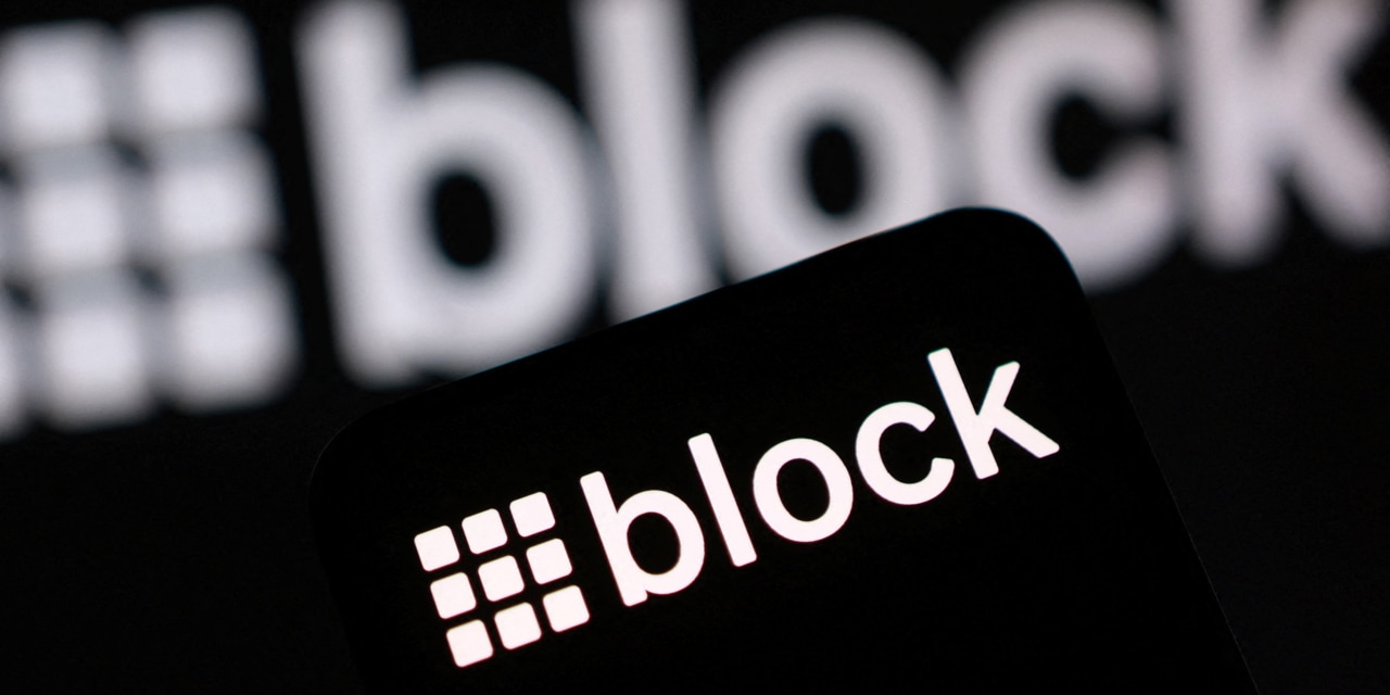 Block Applies to Establish Builders Bank & Trust