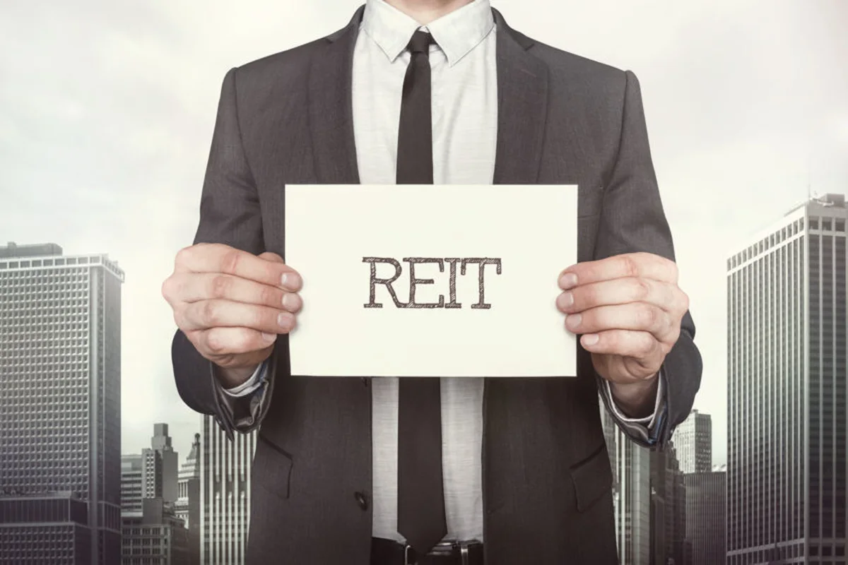 BTIG Downgrades Centerspace (CSR) as Strategic Review Fails to Produce a Buyer