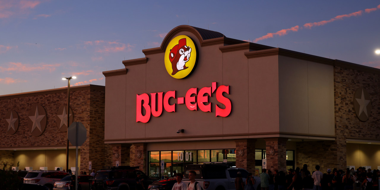 Buc-ee’s Trademark Blitz Sparks Backlash in Beavercreek and on HBO