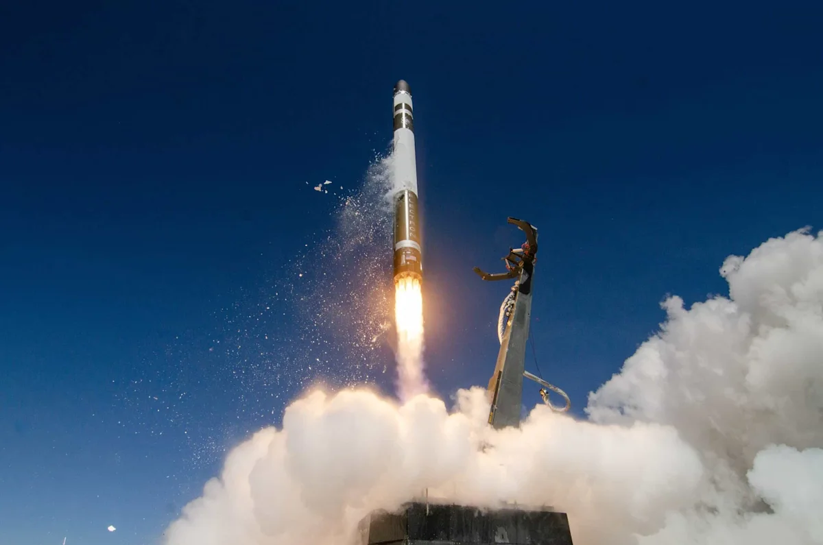 Can Rocket Lab Stock Become the Next SpaceX-Like Success Story?