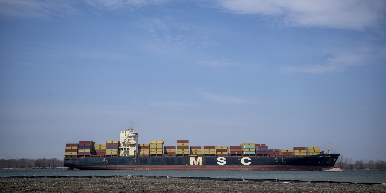 Canada Goods-Trade Surplus Widens to Most in Four Years With Record Exports