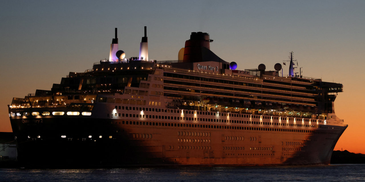 Carnival Says Iran War Disrupted Bookings, Issues Soft Outlook