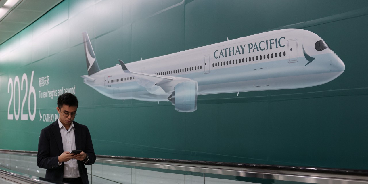 Cathay Pacific Posts Strongest First Half Since 2010 but Flags Fuel Risks