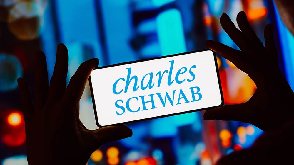Charles Schwab Earnings Due As Interactive Brokers Awaits