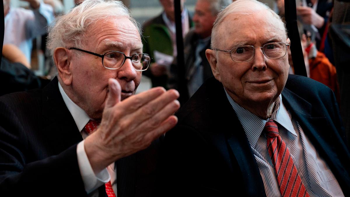 Charlie Munger: Finfluencers 'mislead you on purpose' — This is how the late billionaire recommends you build wealth