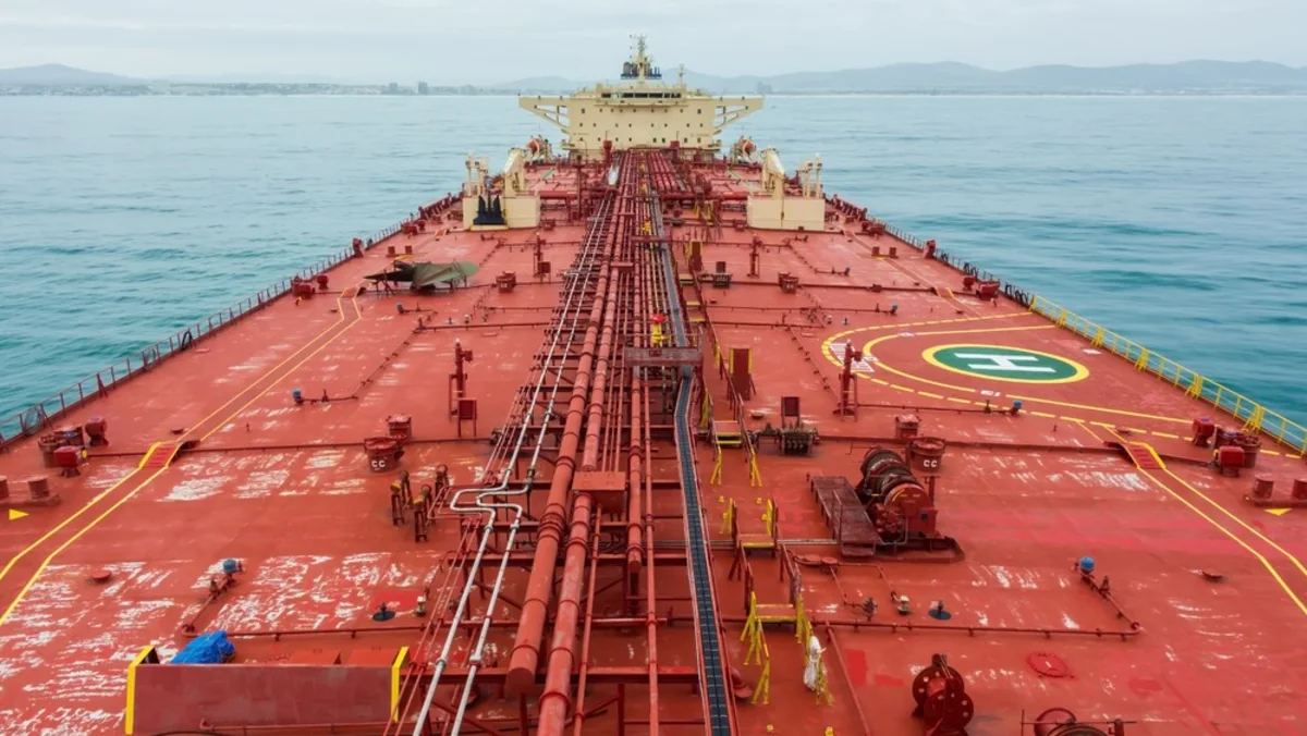 China Cuts Saudi Crude Orders as Hormuz Risks and Discounts Reshape Trade