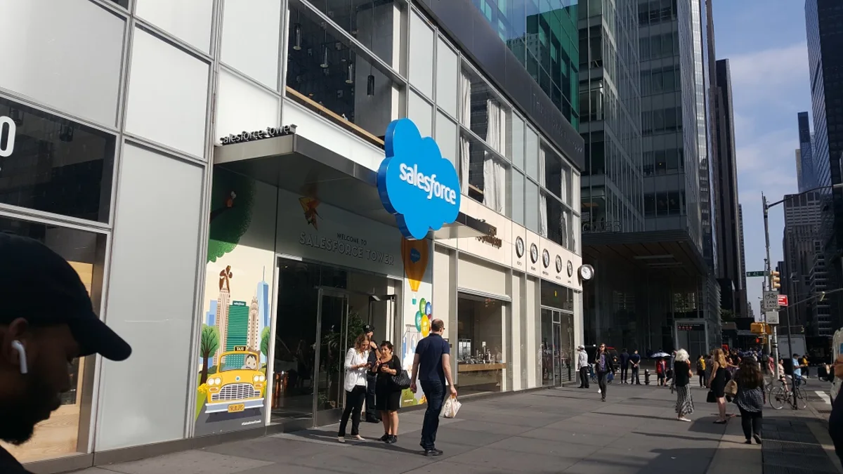 Citizens Reiterates Market Outperform Rating on Salesforce (CRM) Following Fin Acquisition and Agentforce Expansion