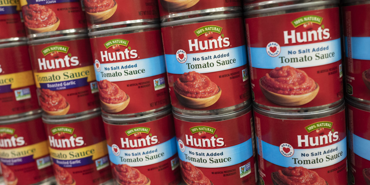 Conagra Swings to Loss, Cuts Dividend Under New CEO
