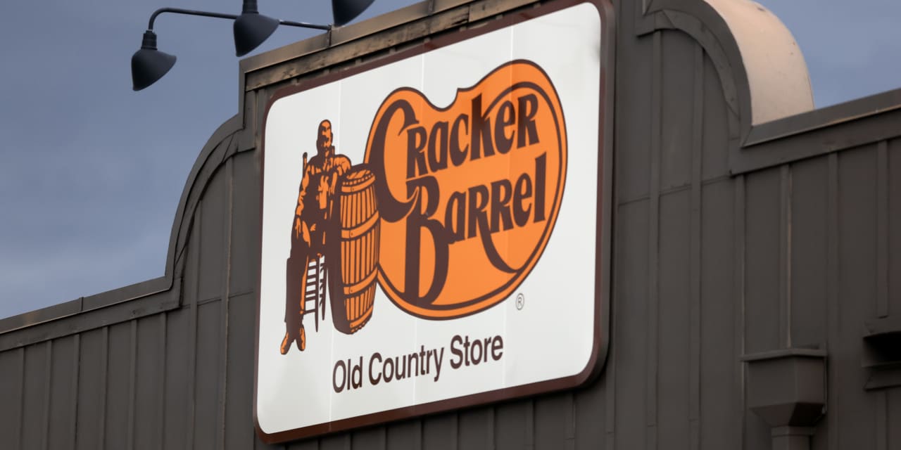 Cracker Barrel Stock Doubled This Year. It’s Time to Ask For the Check.