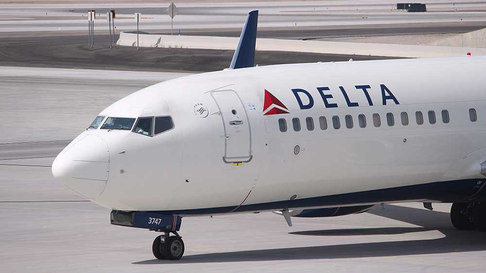 Delta Air Lines Expects To Overcome Major Fuel Costs. Shares Fall After Results.