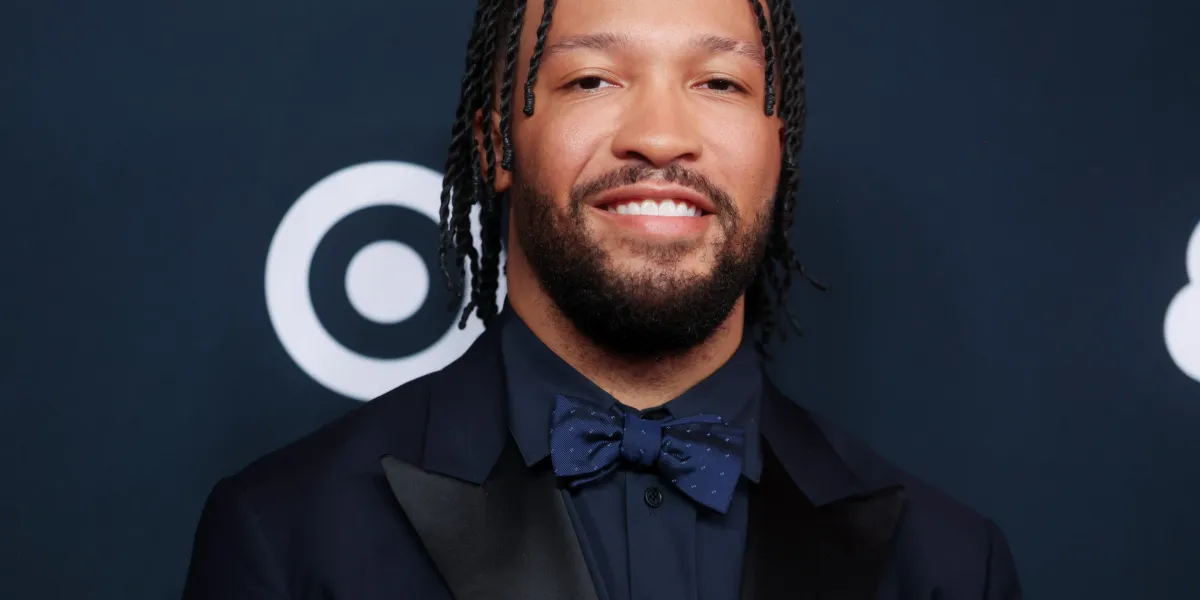 Despite a $156 million contract, Knicks star Jalen Brunson still calls his parents for financial advice any time he makes a big purchase