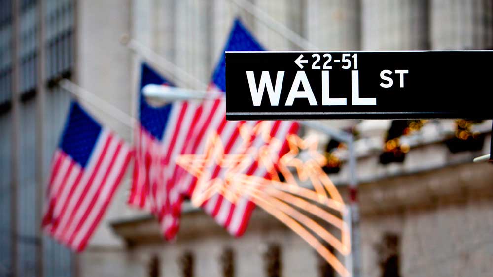 Dow Jones Futures: Tech Futures Slide On Samsung Earnings; SpaceX Falls Ahead Of Nasdaq-100 Inclusion