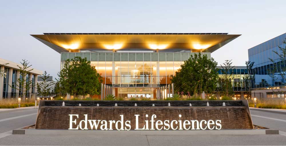 Edwards, The 'Cleanest Large-Cap Medtech Story,' Launches On Second-Quarter Beat