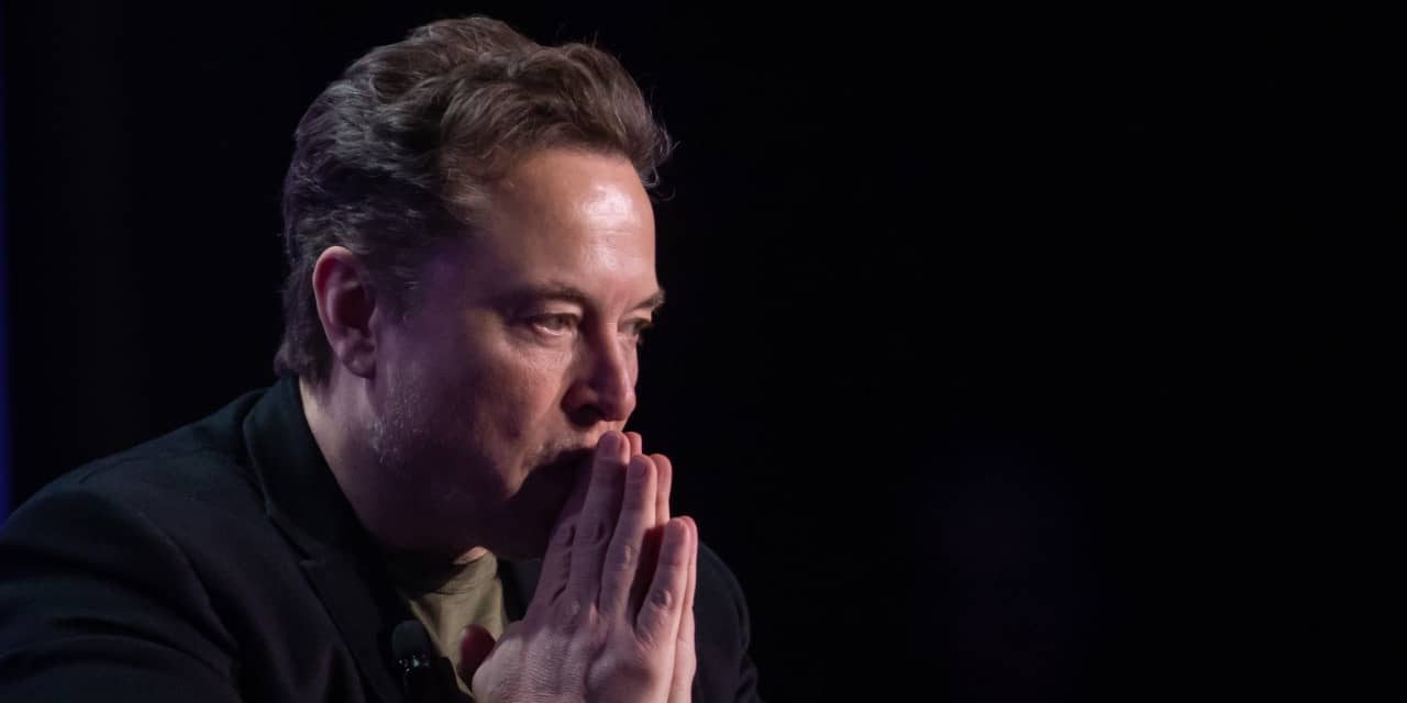 Elon Musk Has Lost This Much Money as SpaceX, Tesla Stock Tank