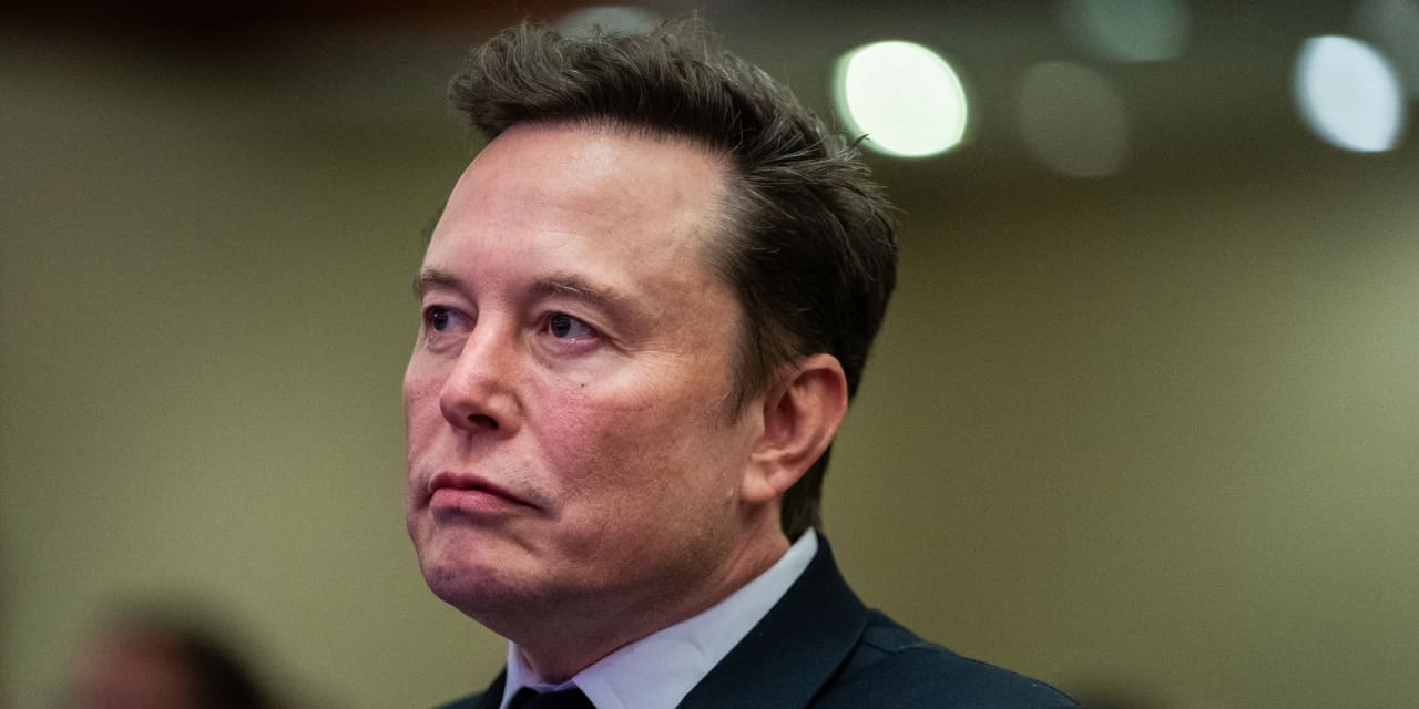 Elon Musk Is So Rich, He’s Almost Wealthier Than the Next 5 Richest People Combined