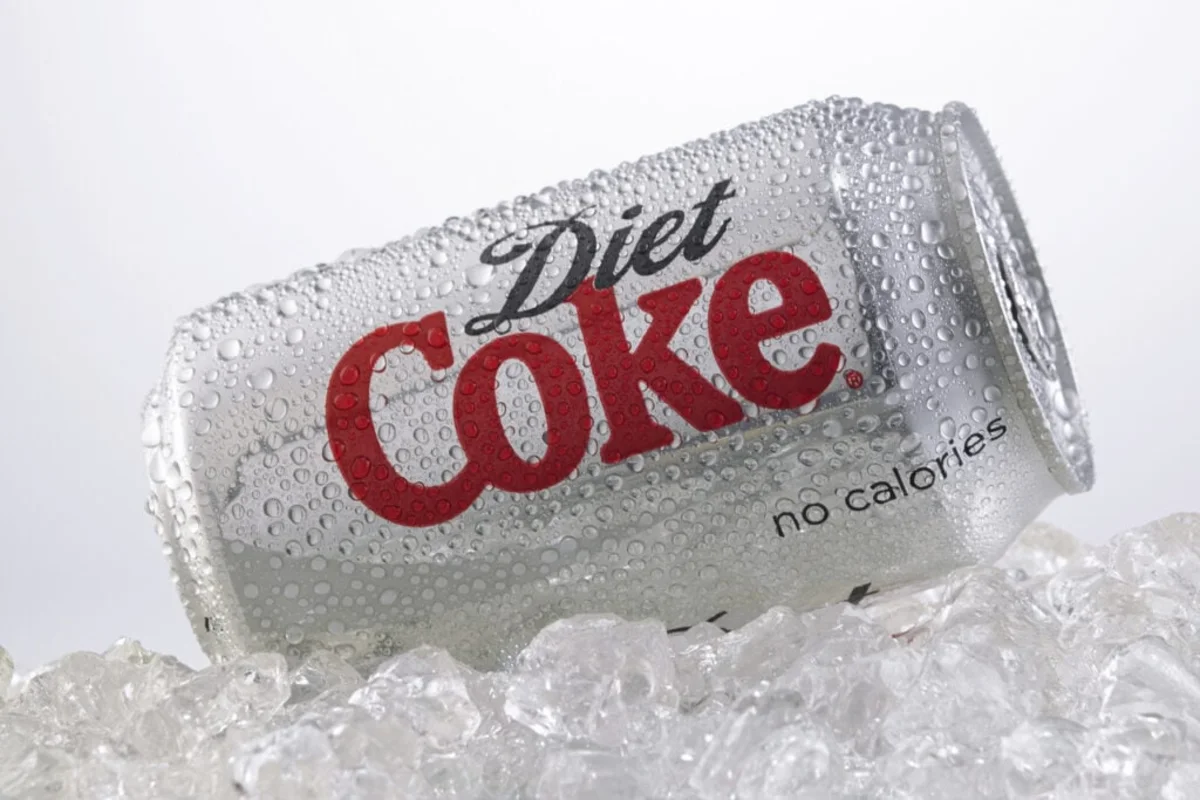 Elon Musk Thanks ‘Genius’ Who Invented Diet Coke, ‘Best Drink Ever’ — Says Coke Zero Is A Better Name, But It Doesn’t Taste As Good