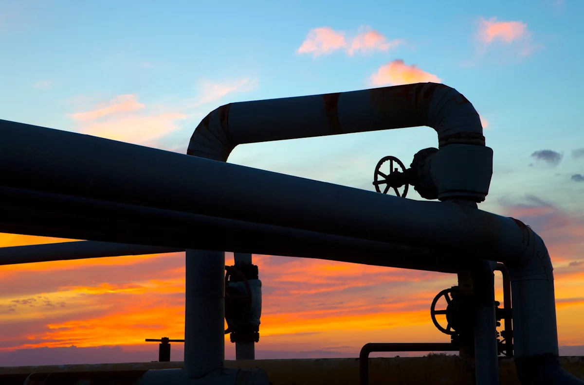Energy Transfer Just Raised Its 2026 Guidance. Is the Stock Still a Buy?