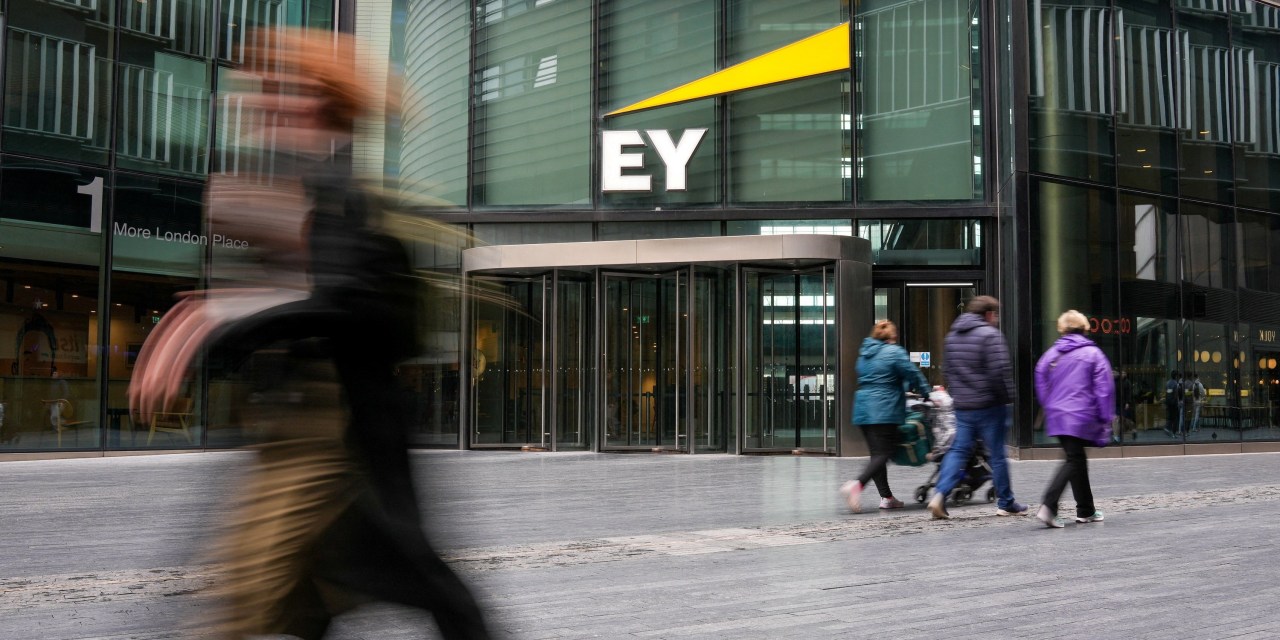 Ernst & Young Is Giving $100 Million in Bonuses to Staff for ‘Human’ Skills