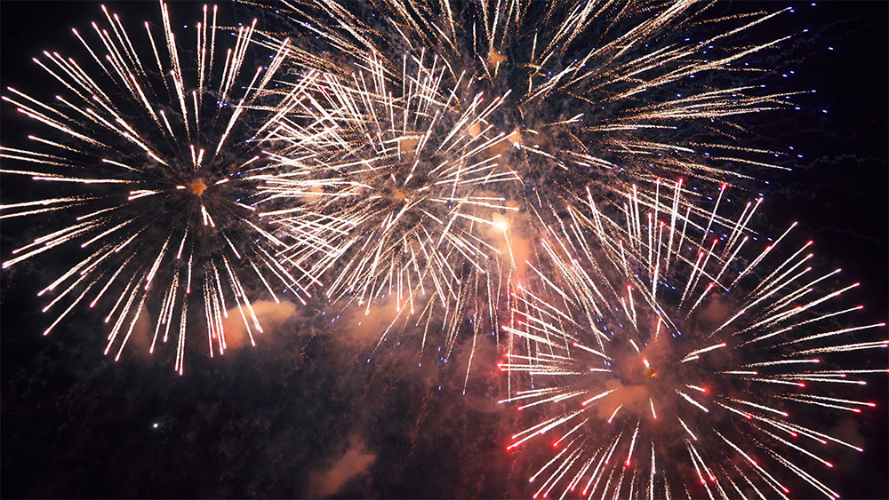 Expect Fireworks As Dow Jones Futures Open; Apple, SpaceX, Sandisk, Robinhood In Focus