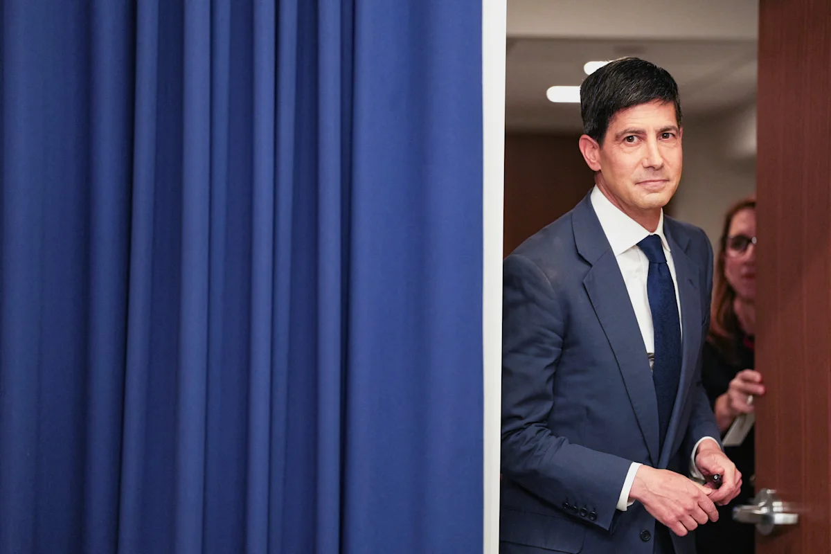 Fed meeting live: Fed Chairman Warsh gets the 'good family fight' he asked for as 3 officials dissent