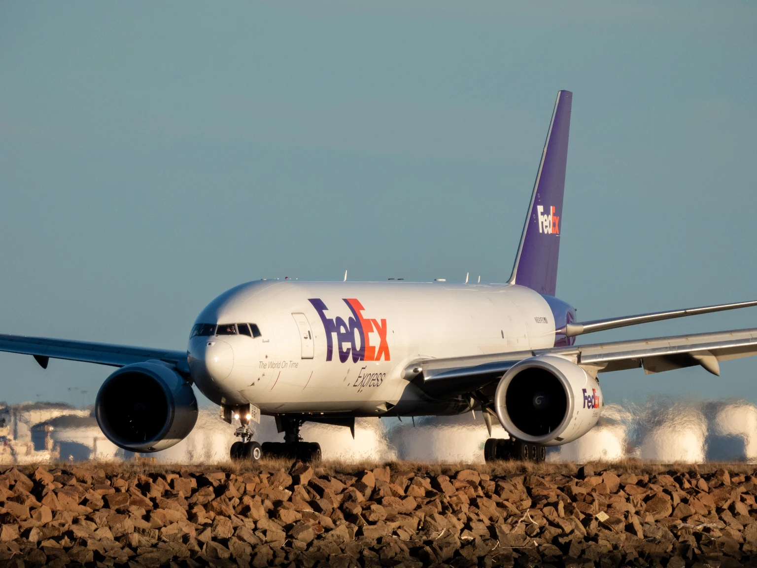 FedEx: The Canary In The Coal Mine Is Giving Mixed Signals