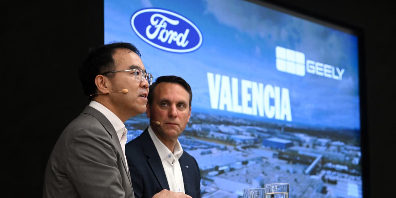 Ford Teams Up With a Chinese Auto Maker. Is It a Good Deal?
