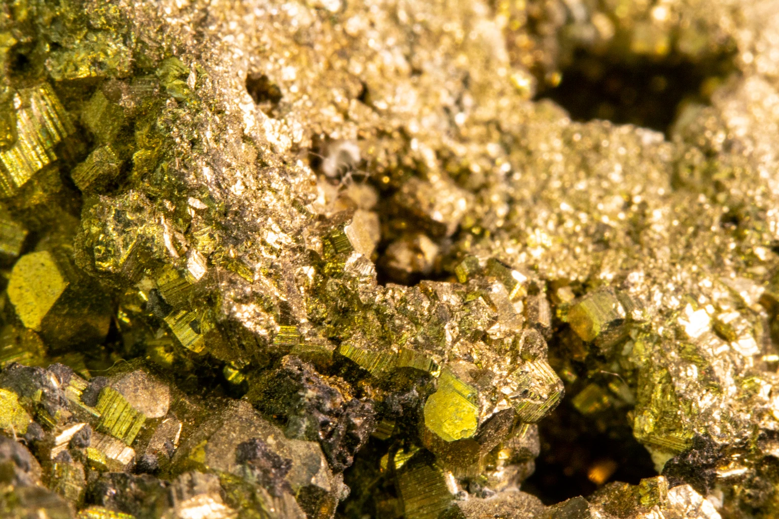 Heliostar Metals: Clean Balance Books And Ready To Take On Expansion