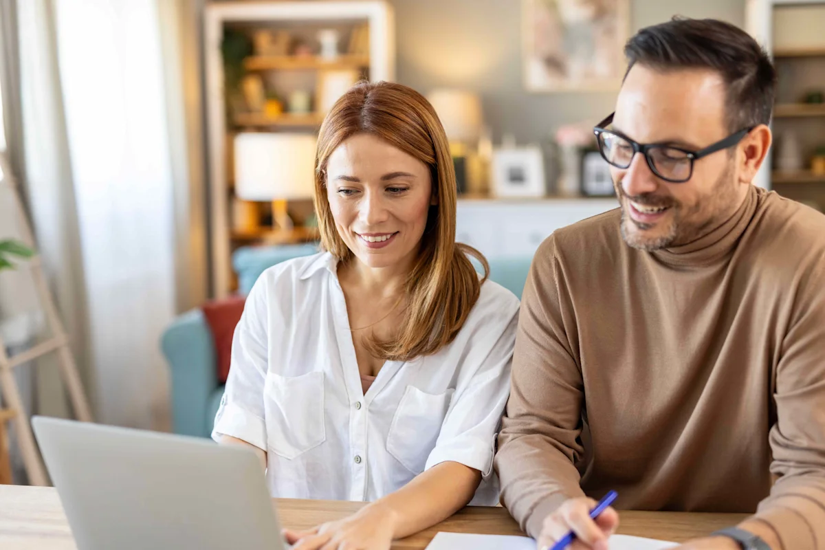 How Consistent Saving and Smart Strategies Help Average Earners Build High Net Worths