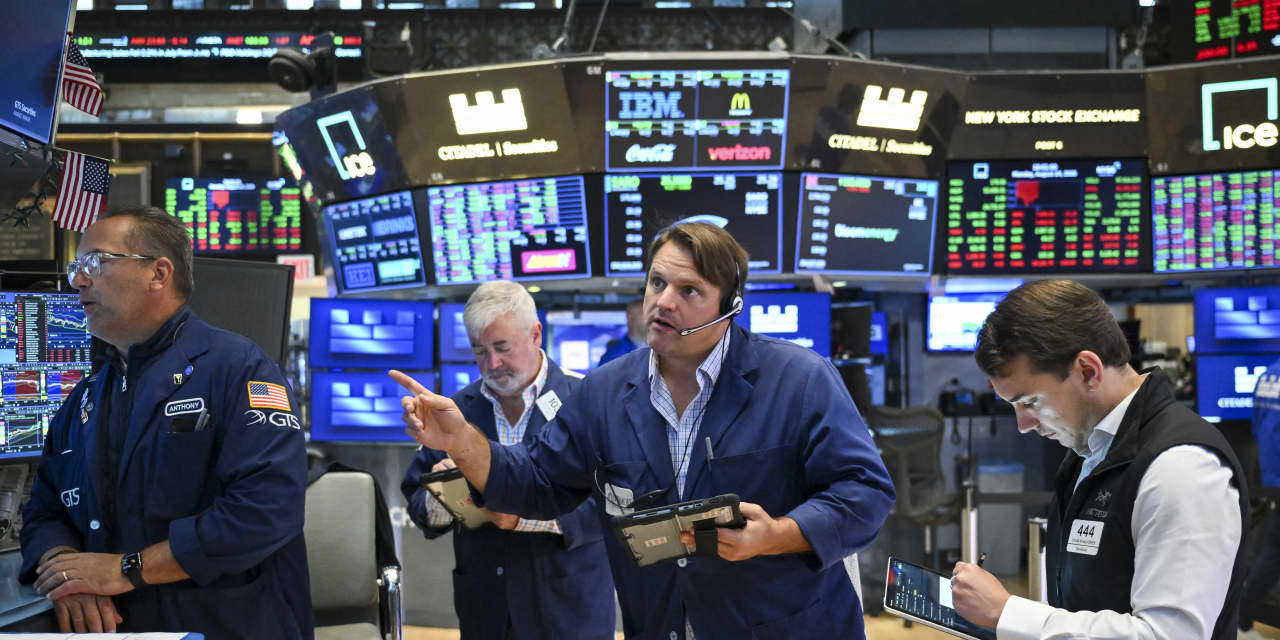 Intel, Amgen, Novartis, Bloom Energy, and More Stocks That Explain Today’s Market