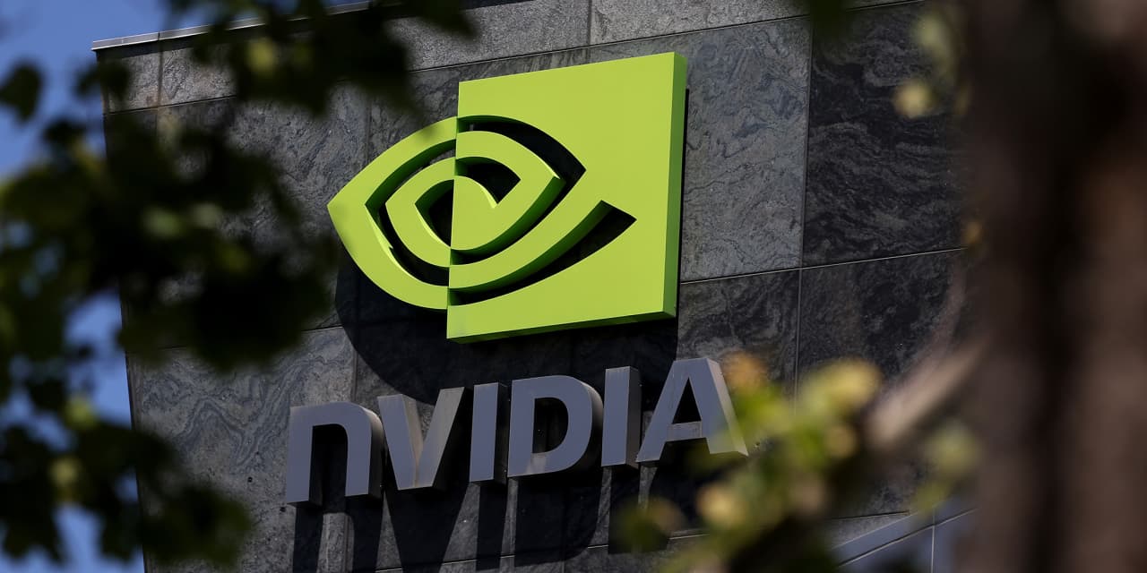 Living Larger and Larger: Inside the AI Financing Scramble