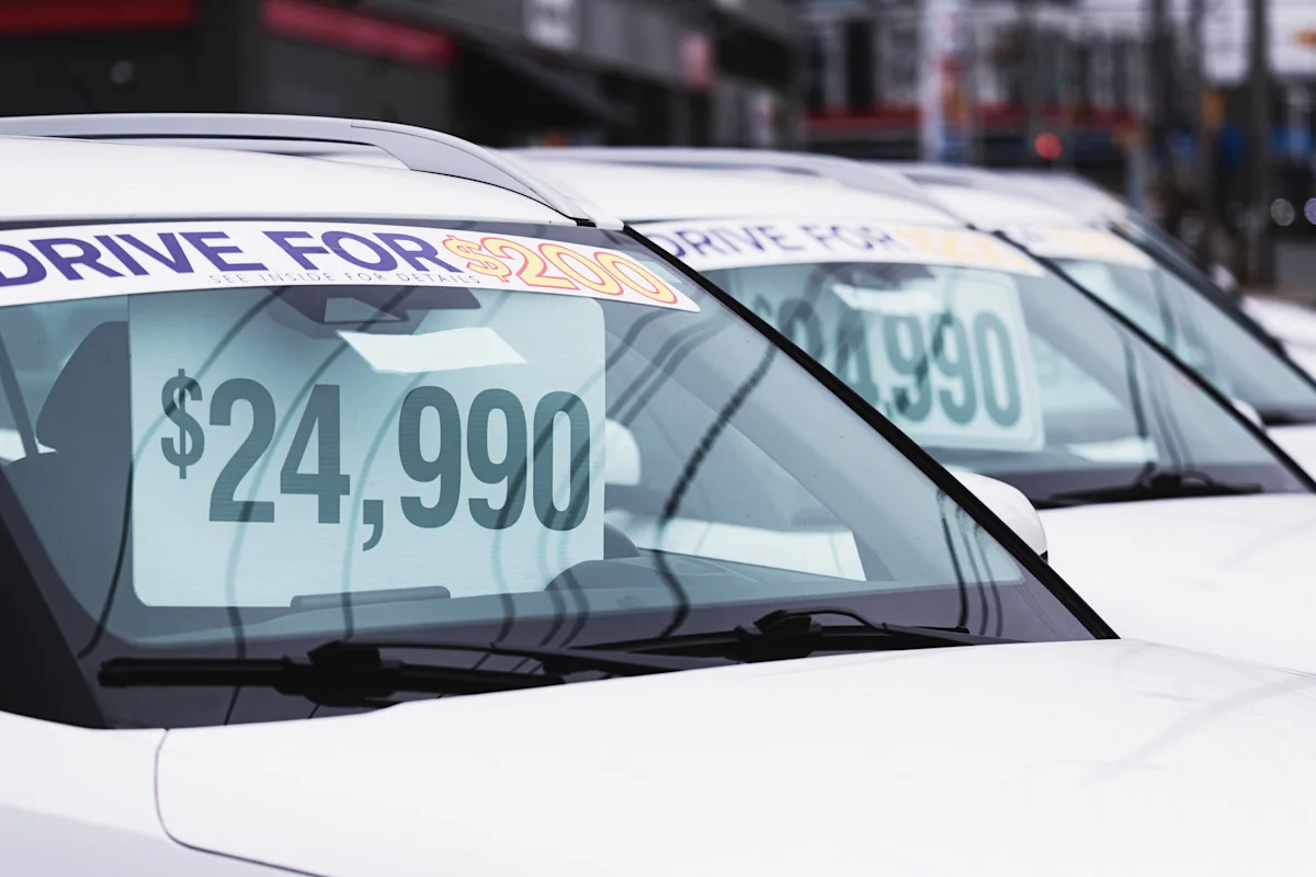 Major car dealer cuts 40% of its locations, issues serious warning