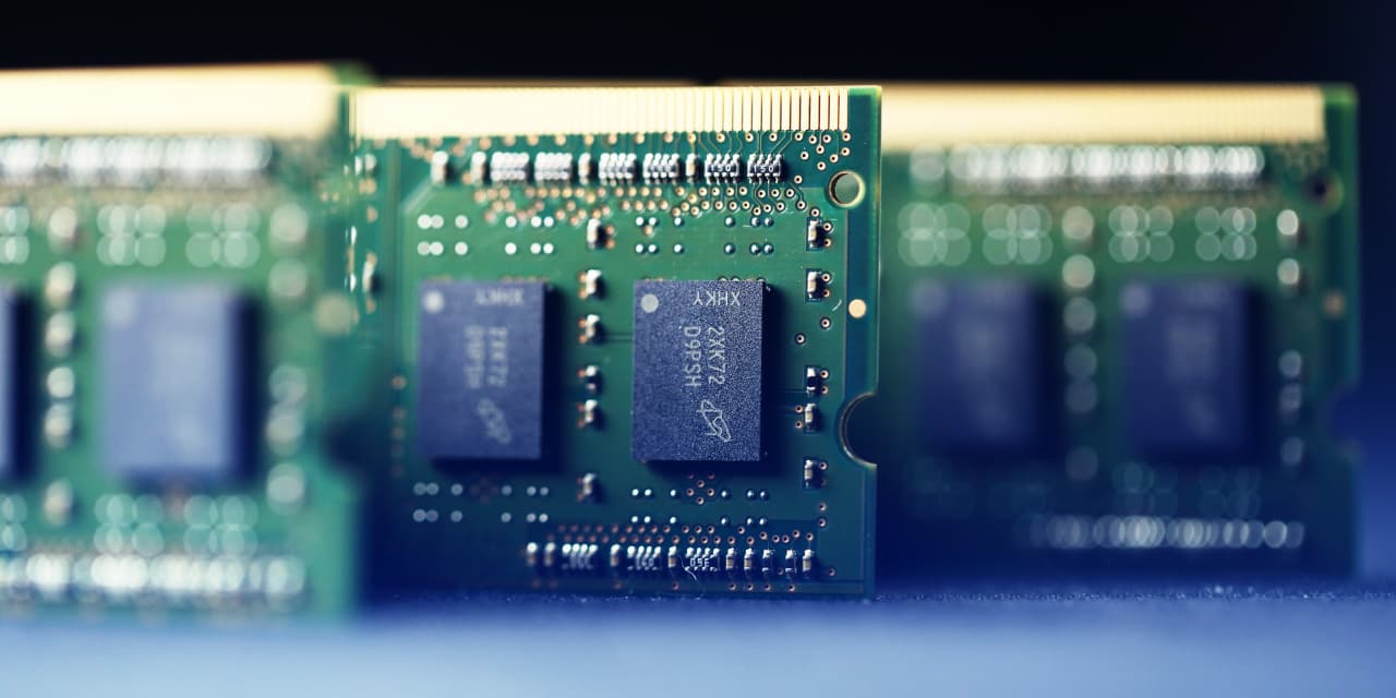 Micron Stock Slips as Intel-Backed Start-up Takes Aim at Memory-Chip Market