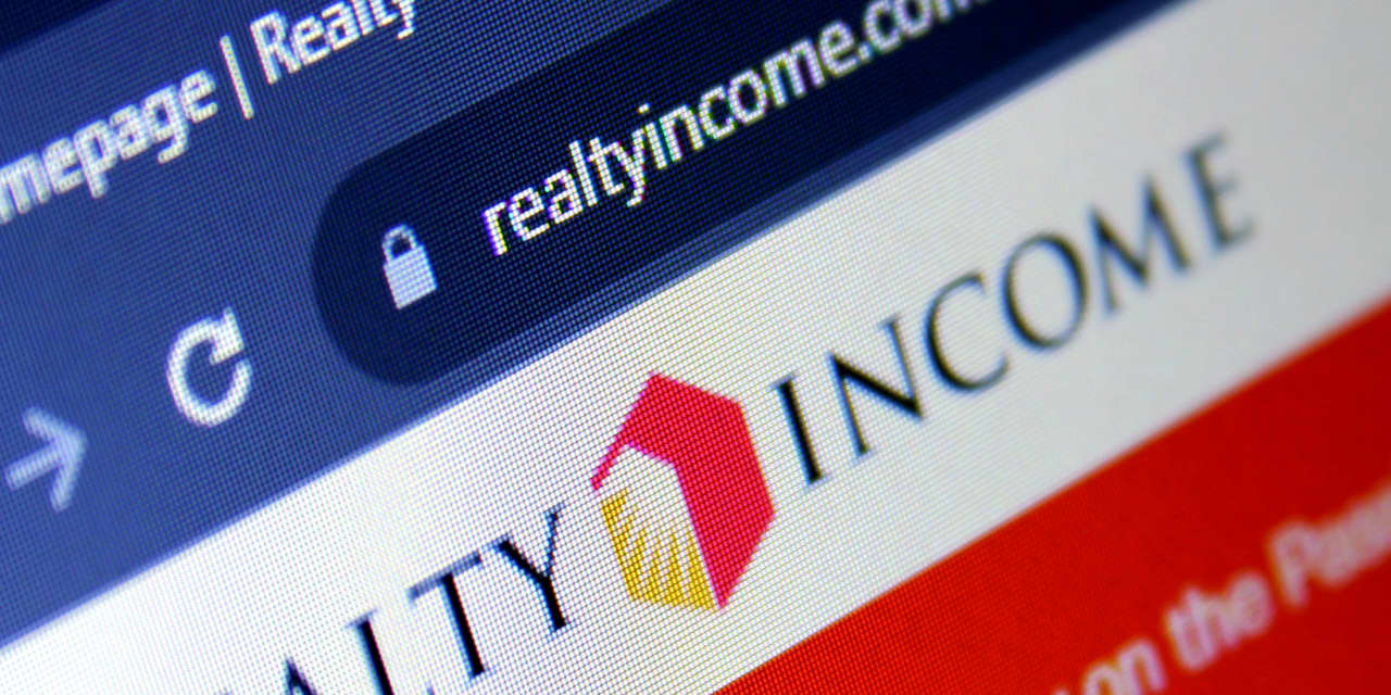Monthly Dividends Are the Latest Income Craze, but There Are Risks