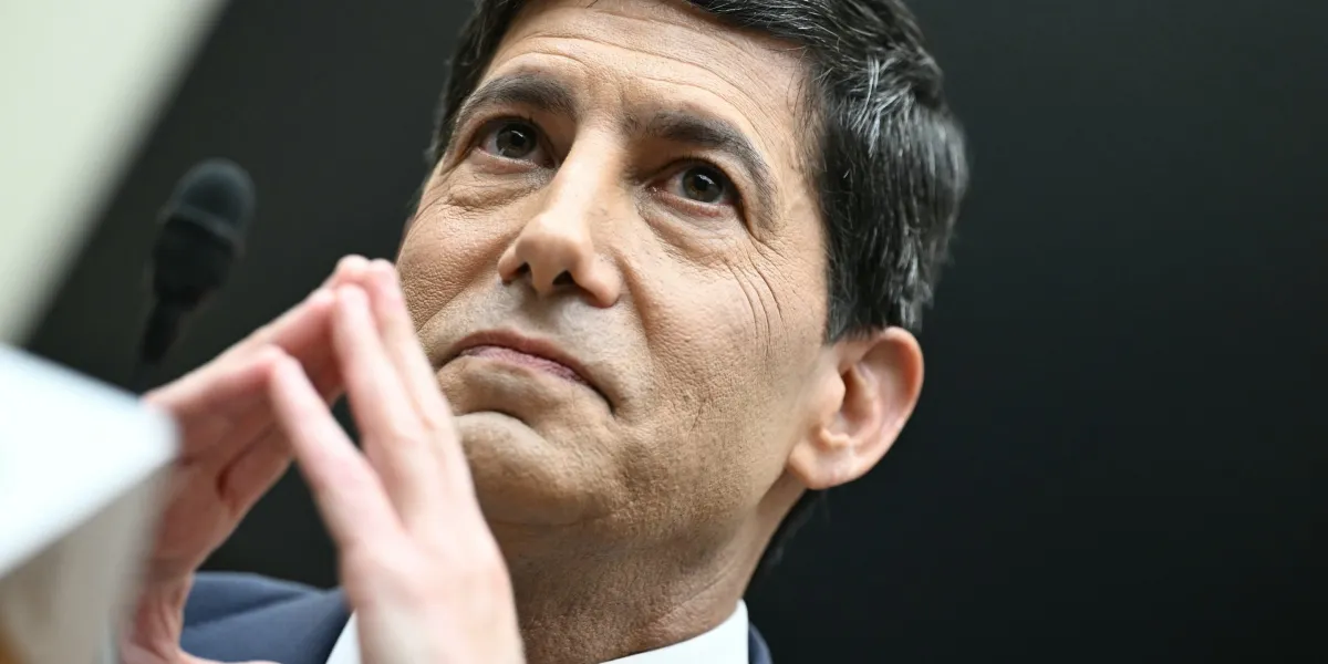 ‘Mutiny, if need be’: At the Fed, ‘Warsh can suppress dissent only so much,’ over credibility-testing interest rate decision, Macquarie says