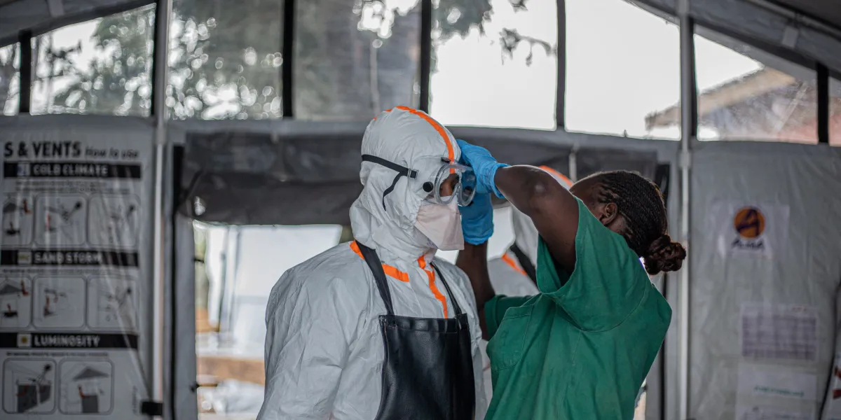 Nearly 1,000 people dead from Ebola outbreak in Congo amid health worker strike