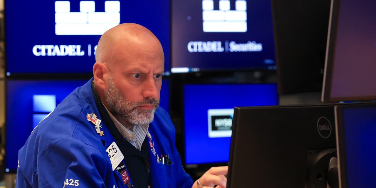 Nvidia, Tesla, Robinhood, Snowflake, Ultragenyx, Ciena, and More Stocks That Explain Today’s Market