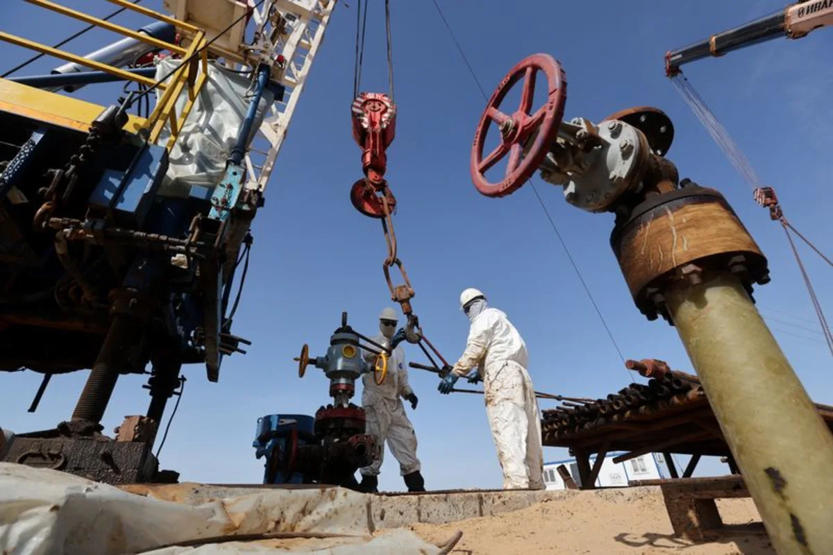 Oil jumps 7% on escalating Middle East airstrikes