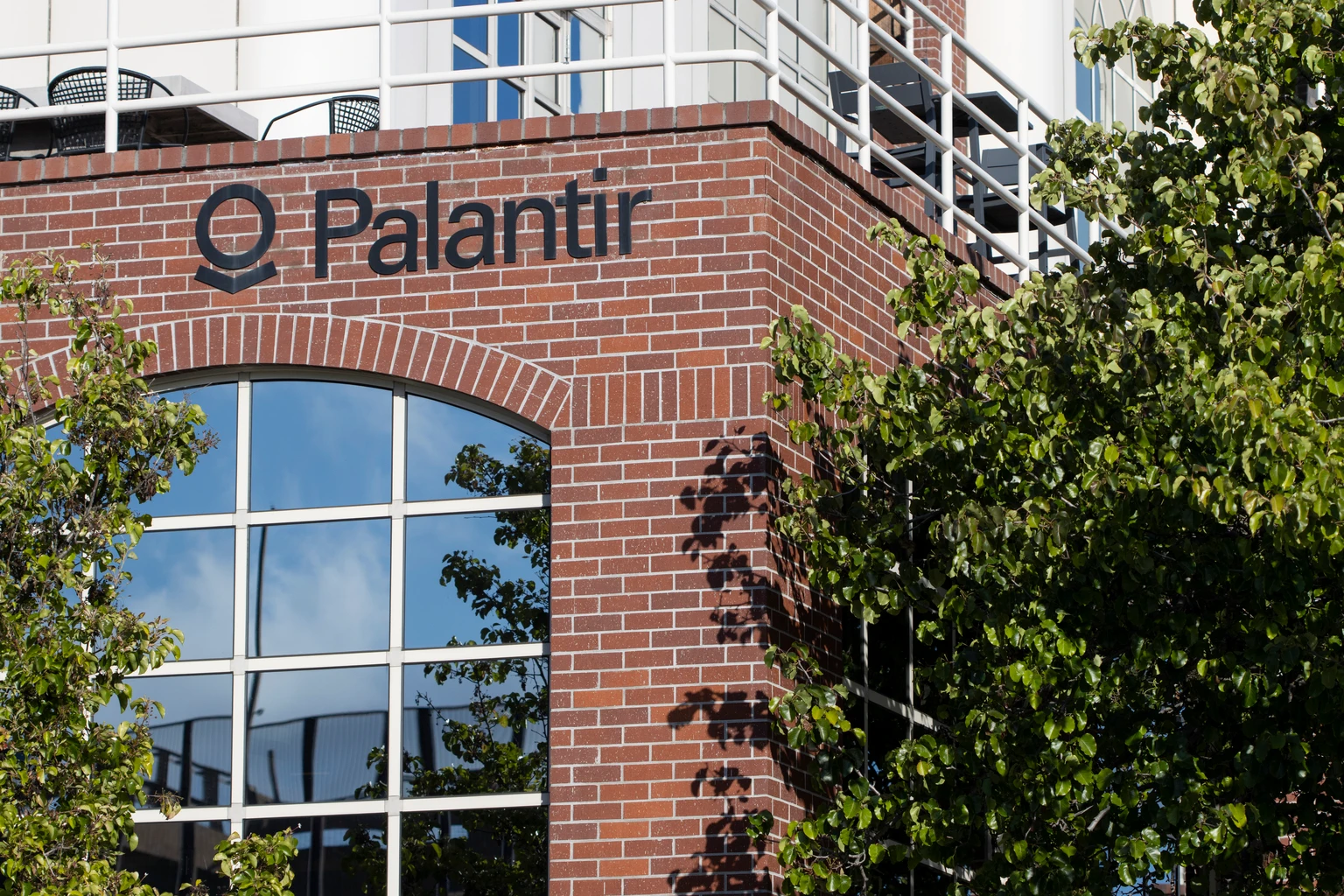 Palantir: Accelerating AI Risks