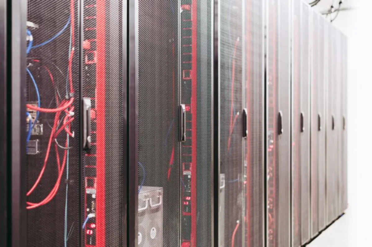 Pat Gelsinger Just Backed a $100 Million Challenge to Nvidia’s AI Networking Moat. AMD Could Benefit