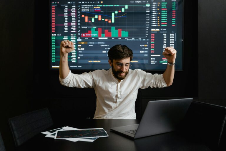 Roku Inc. (ROKU) Hits 4-Year High on Sale Buzz