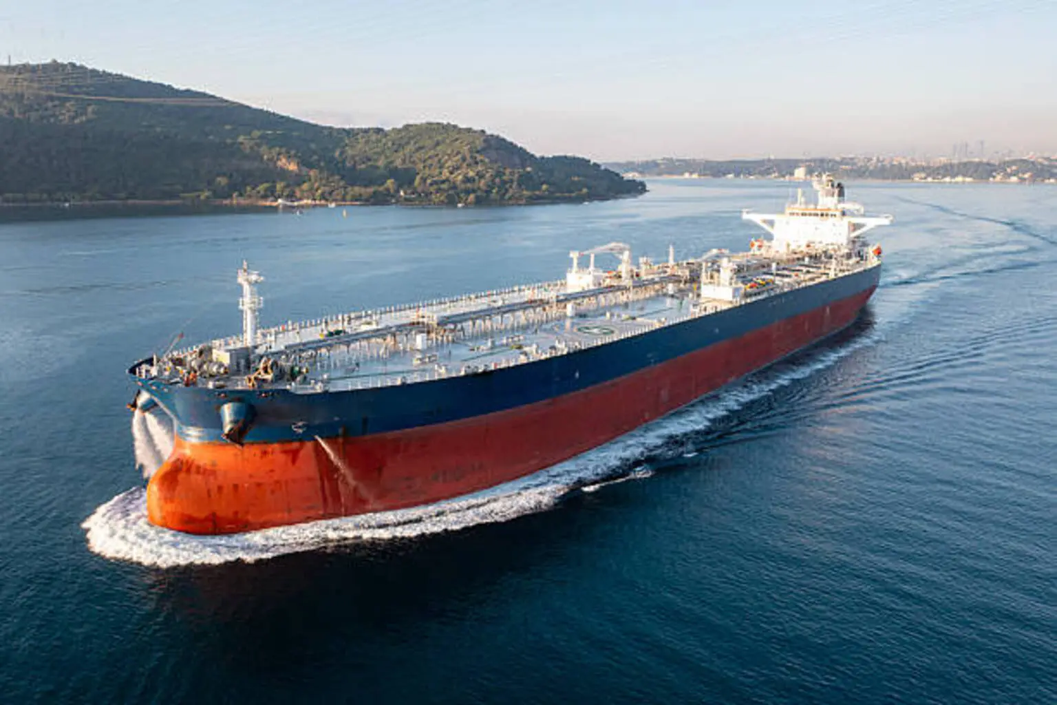 Scorpio Tankers: Cash Is King, But Rates Are Likely To Correct (Rating Downgrade)