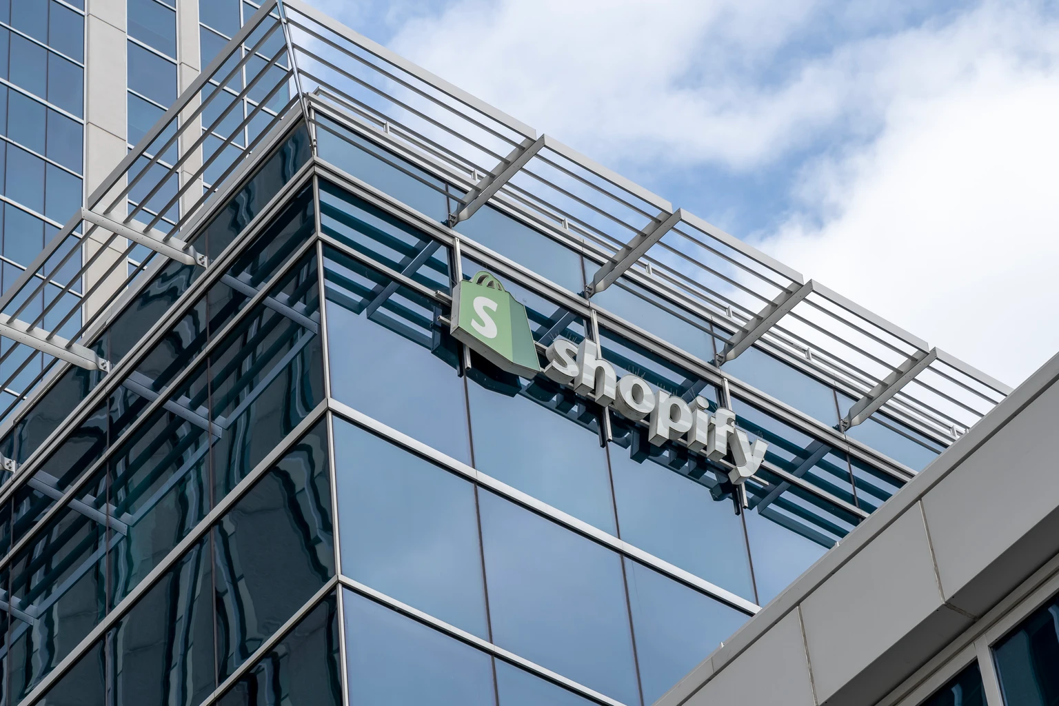 Shopify: Great Company, Impossible Valuation